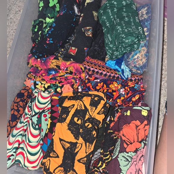 Lularoe Leggings Bundle - Picture 4 of 4